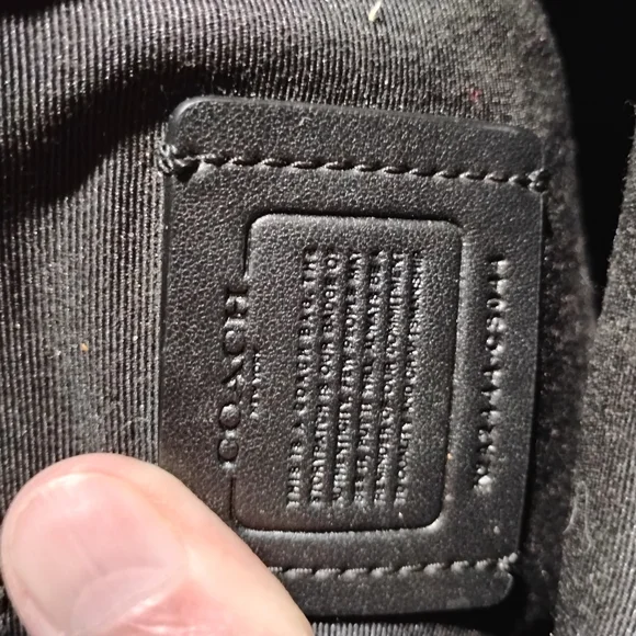 Coach Black Pebbled Leather Camera Bag - Picture 5 of 7